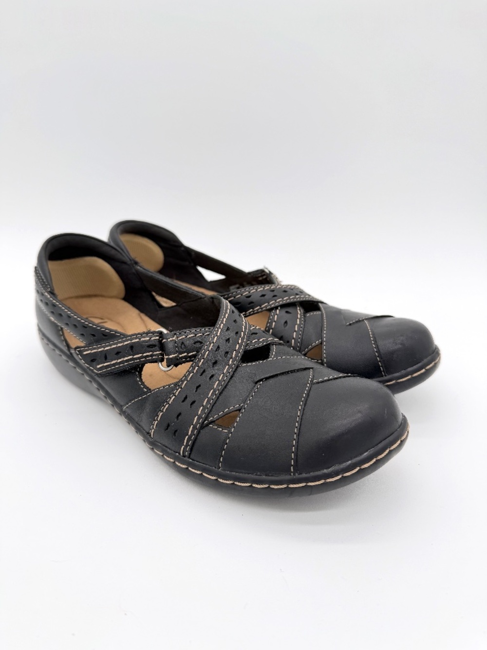 CLARKS Ashland Spin Q Women’s 9N Black Leather Comfort Strappy Slip-on Loafers